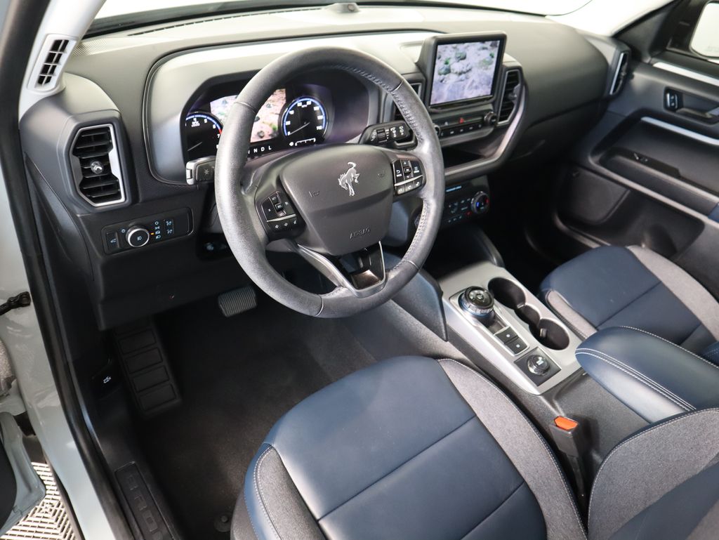 Thumbnail: 2022 Ford Bronco Sport - 9