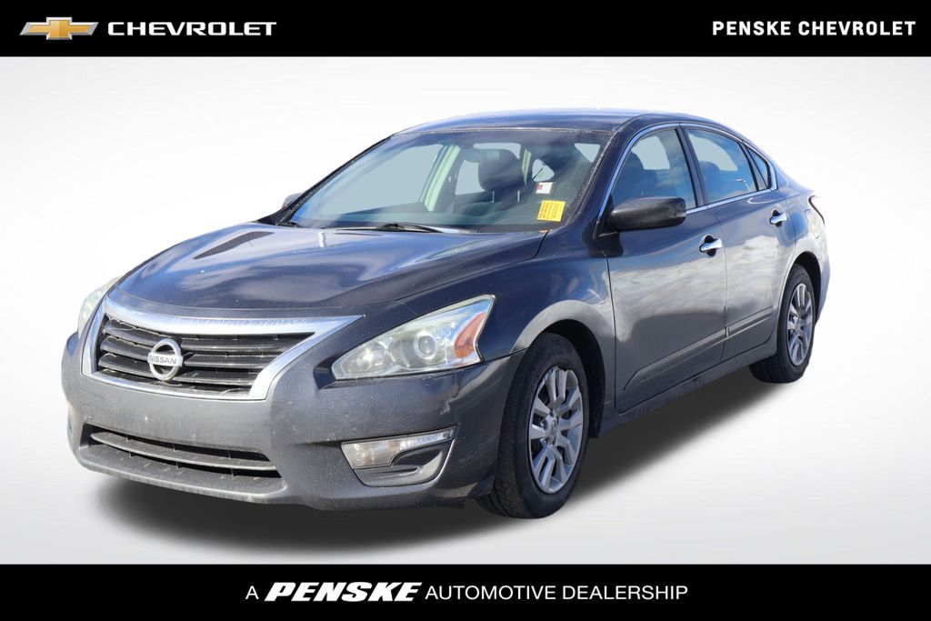 2013 Nissan Altima S -
                  Indianapolis, IN