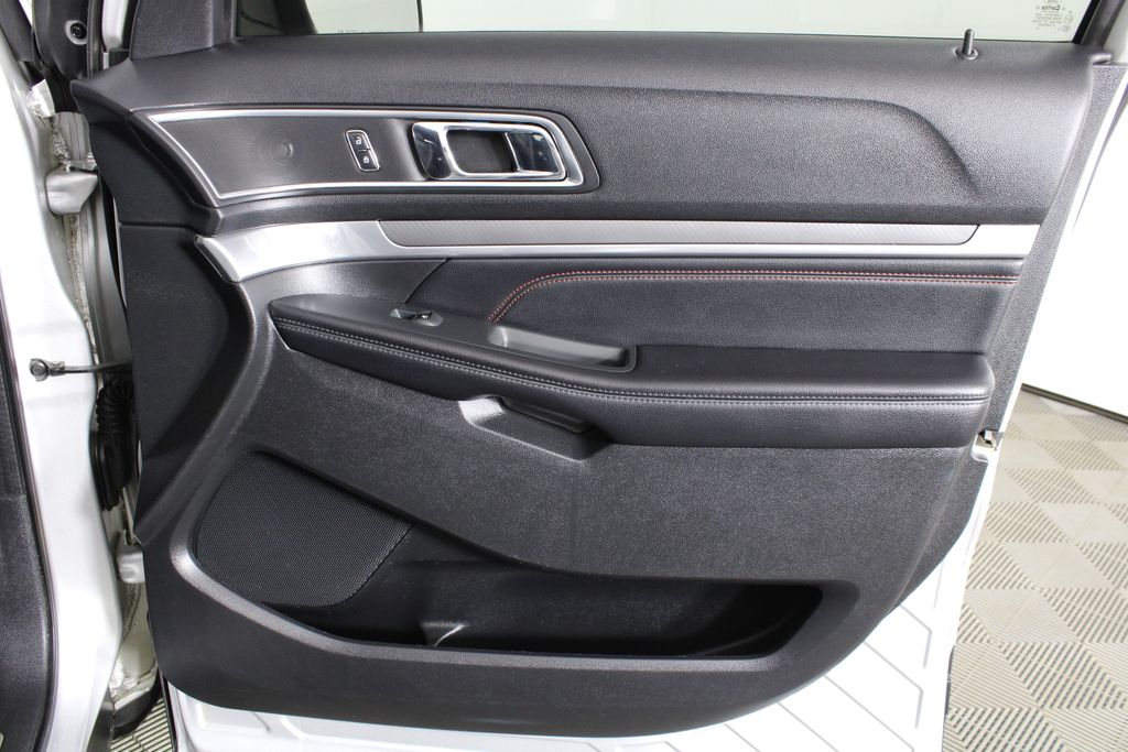 Used 2016 Ford Explorer for sale in 