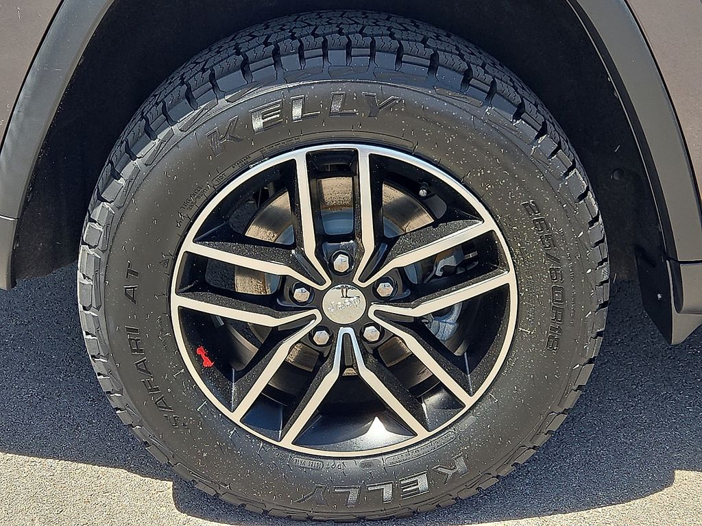Used 2018 Jeep Grand Cherokee Trailhawk For Sale in Farmington, AR