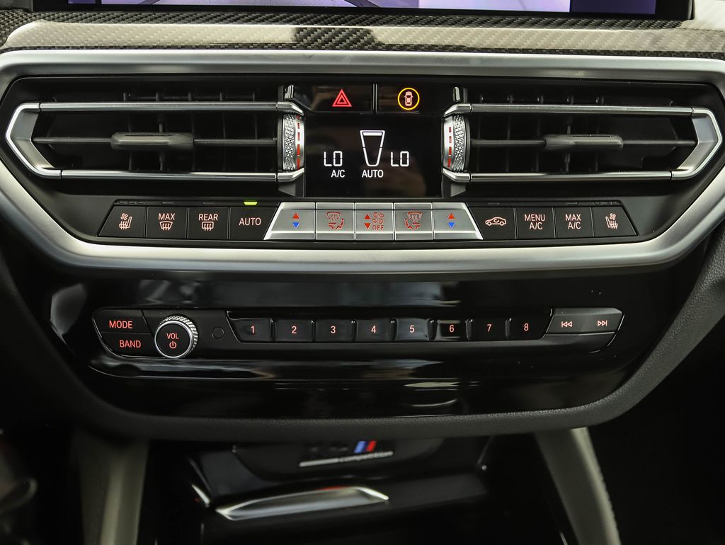 Thumbnail: 2024 BMW X4 - 19