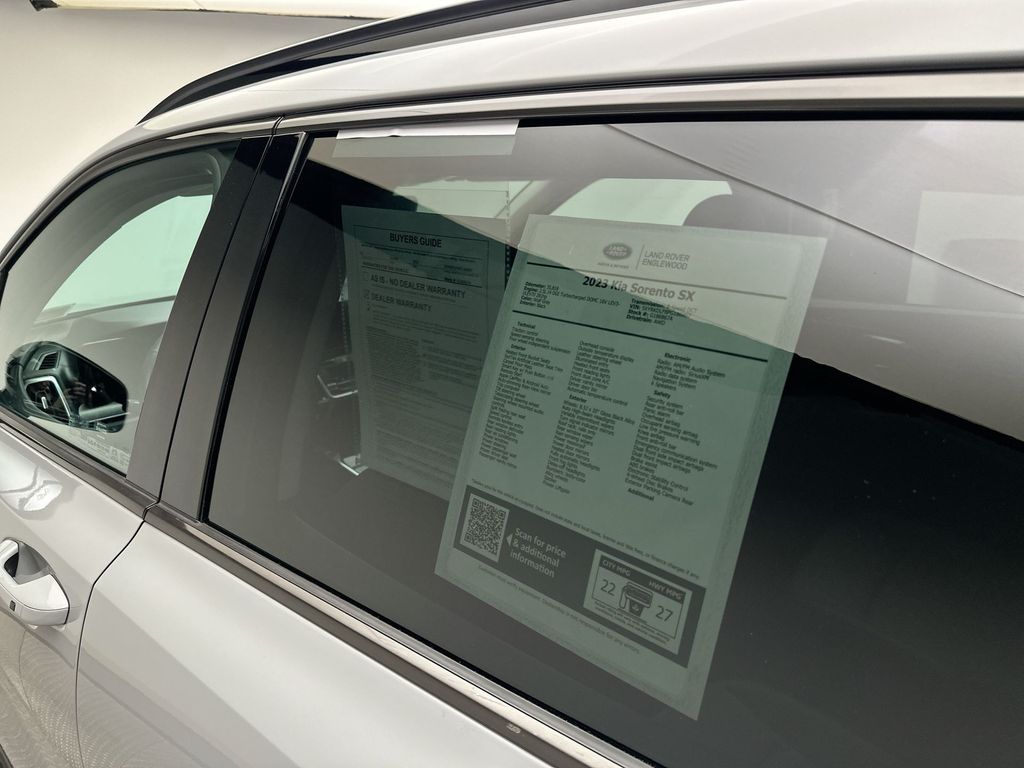 Thumbnail: 2023 Kia Sorento - 20