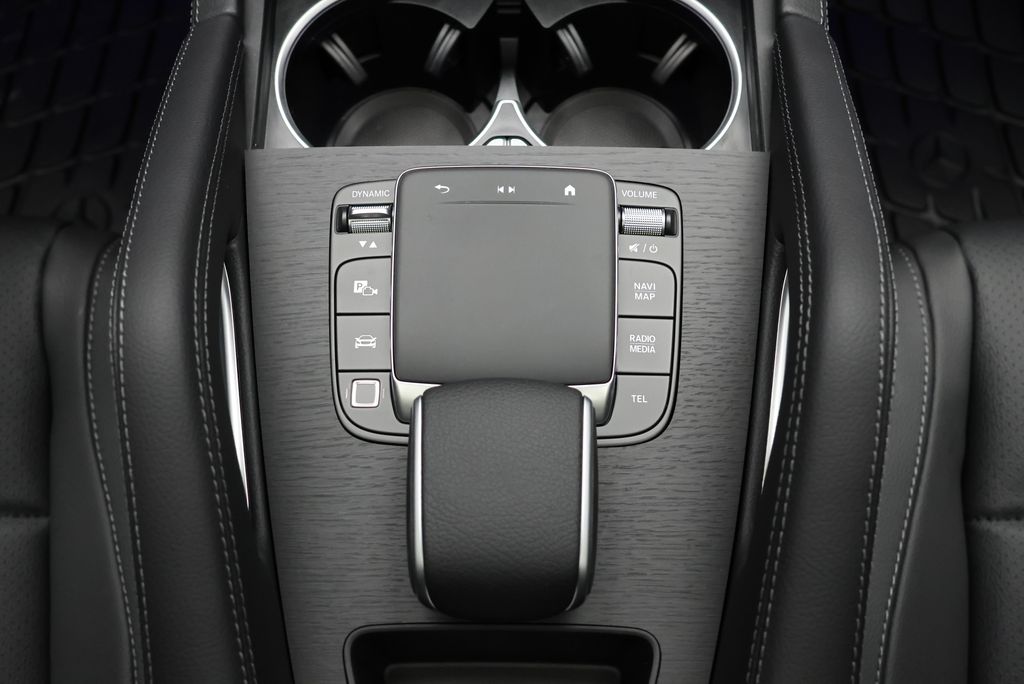 Thumbnail: 2026 Mercedes-Benz GLE - 31