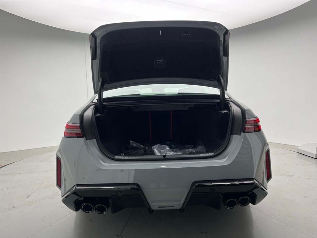 Thumbnail: 2026 BMW M5 - 5