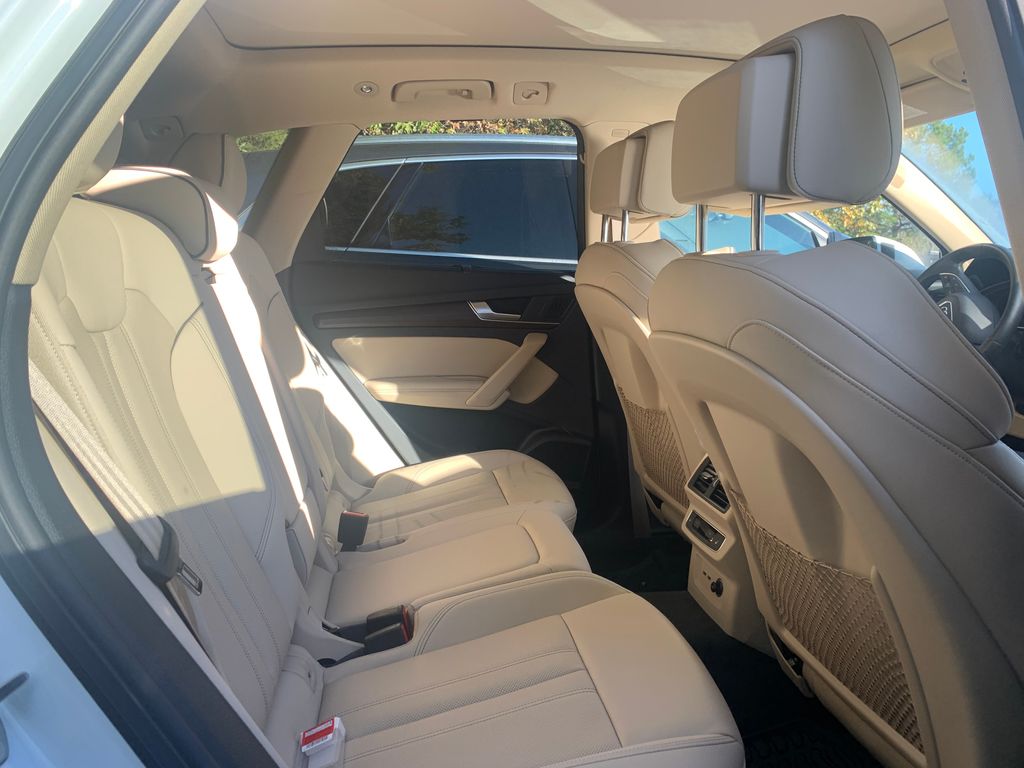 Thumbnail: 2023 Audi Q5 - 17
