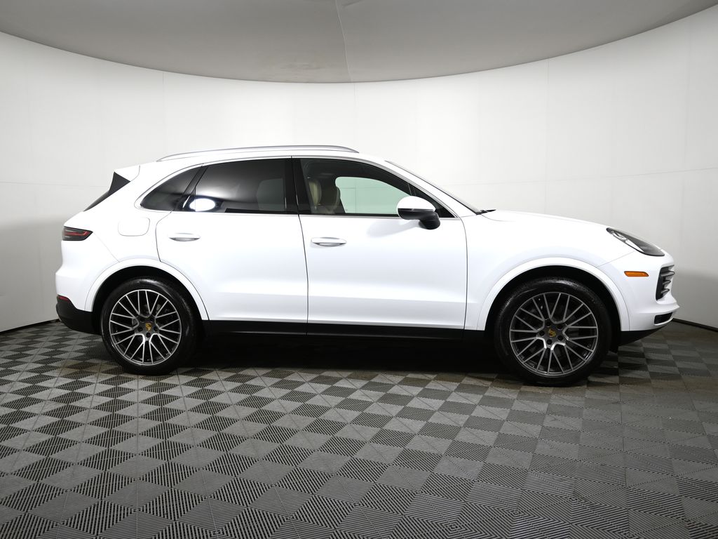 Thumbnail: 2022 Porsche Cayenne - 8