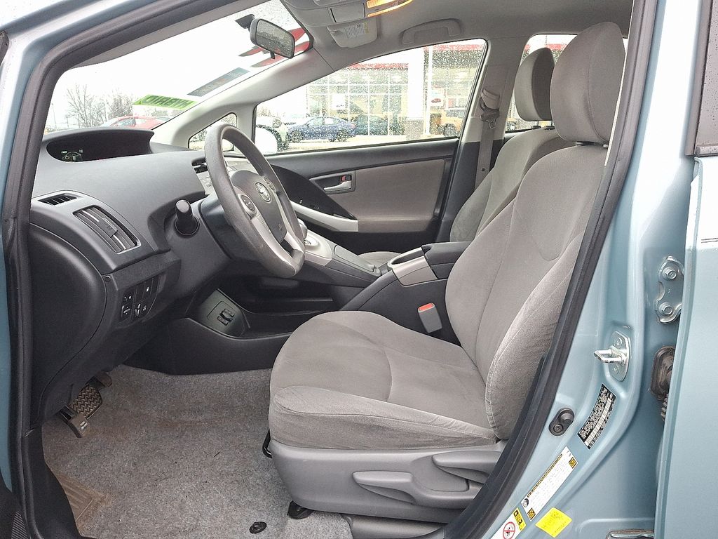 Thumbnail: 2014 Toyota Prius - 13