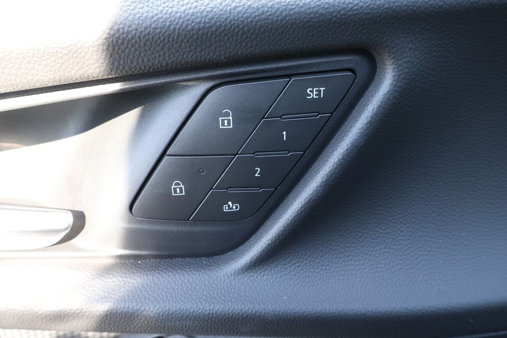 Thumbnail: 2026 Chevrolet Equinox - 18