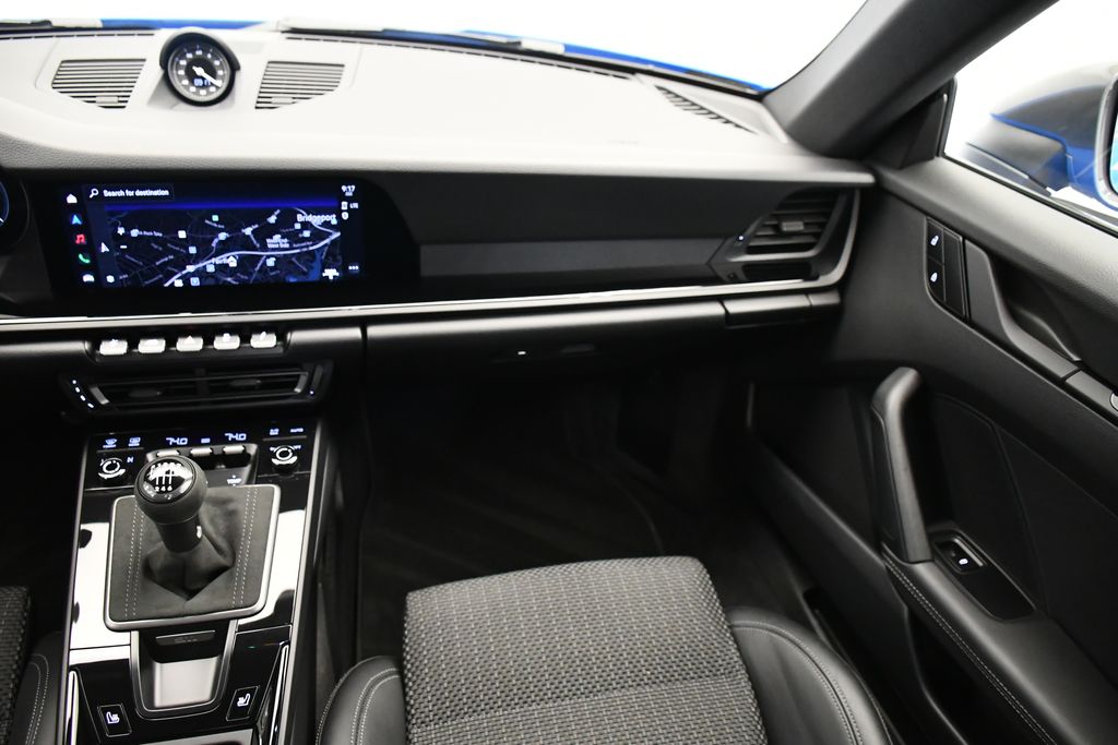 Thumbnail: 2024 Porsche 911 - 24