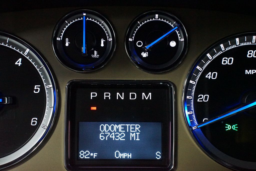 Thumbnail: 2013 Cadillac Escalade - 16