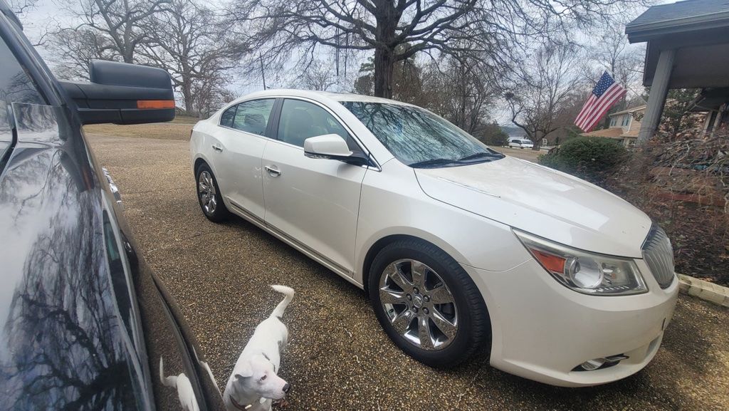 White Diamond Tricoat 2011 Buick LaCrosse CXS FWD Sedan Front-Wheel Drive 6-Speed Automatic Overdrive