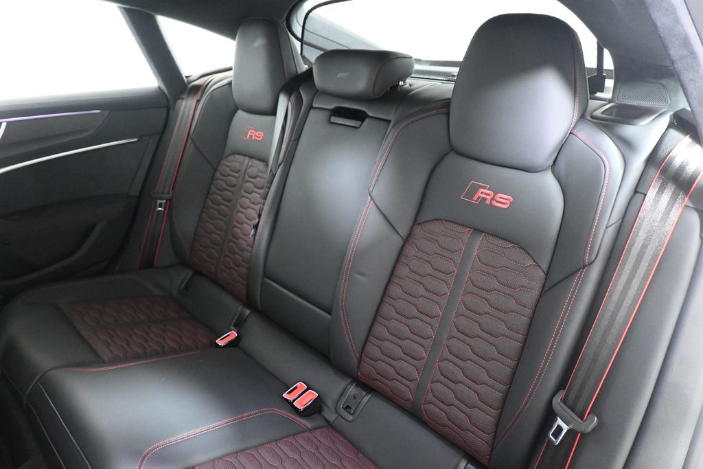 Thumbnail: 2025 Audi RS 7 - 4