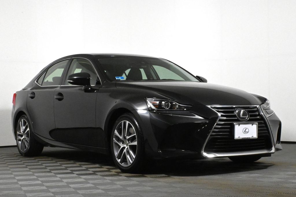 Thumbnail: 2020 Lexus IS - 9
