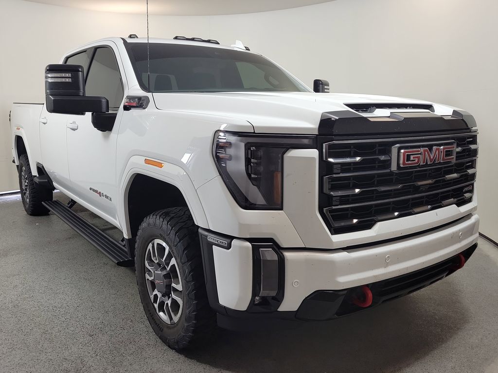 Summit White 2024 GMC Sierra 2500HD AT4 Crew Cab 4WD Pickup Truck Four-Wheel Drive Automatic