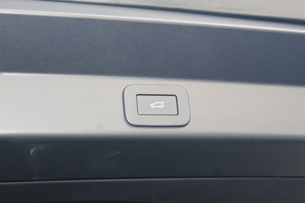 New 2026 Black Land Rover SV image 13