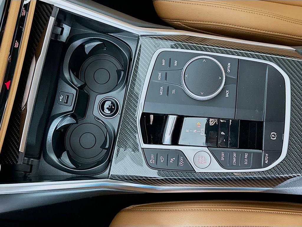 Thumbnail: 2026 BMW 3 Series - 15