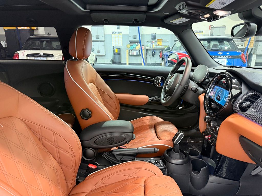 Thumbnail: 2024 MINI Cooper - 25