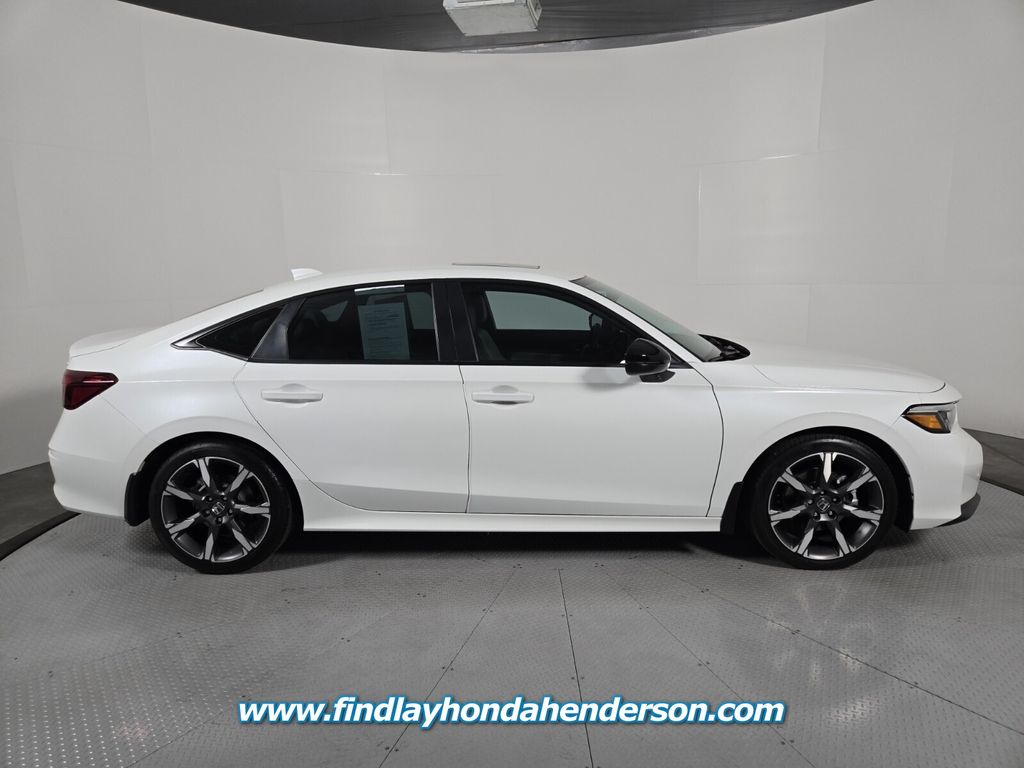 View vehicle photo 7