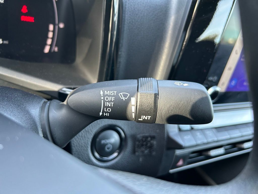 Thumbnail: 2025 Toyota Camry - 20