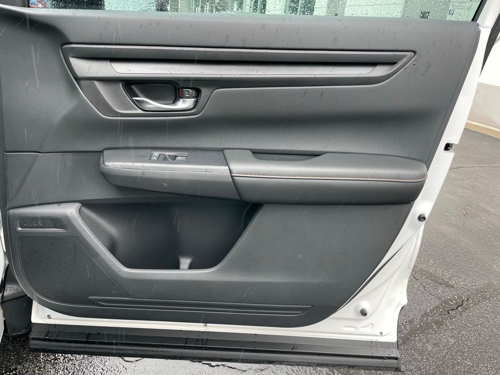 2025 Honda CR-V Sport 29