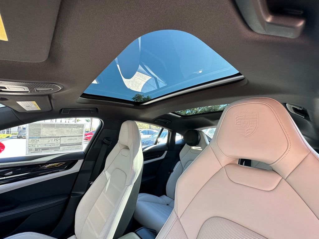 Thumbnail: 2026 Porsche Panamera - 24