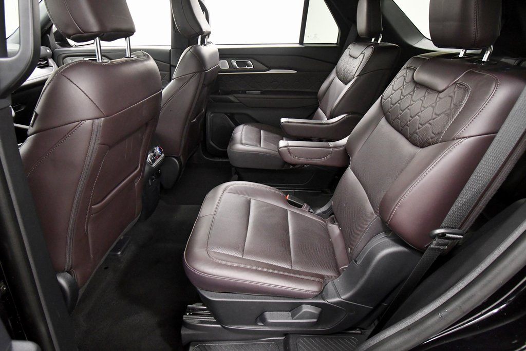 Used 2025 Ford Explorer SUV