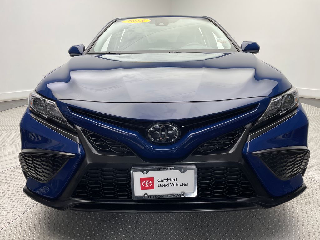 2023 Toyota Camry SE 2