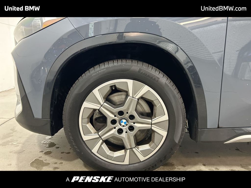 Thumbnail: 2023 BMW X1 - 10