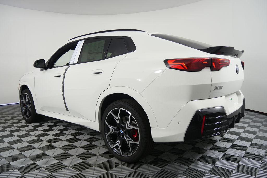 Thumbnail: 2025 BMW X2 - 5
