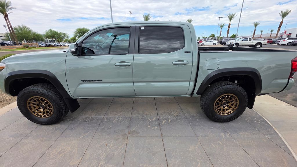 Thumbnail: 2023 Toyota Tacoma - 8