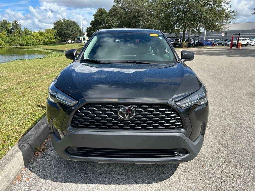 Thumbnail: 2022 Toyota Corolla Cross - 8