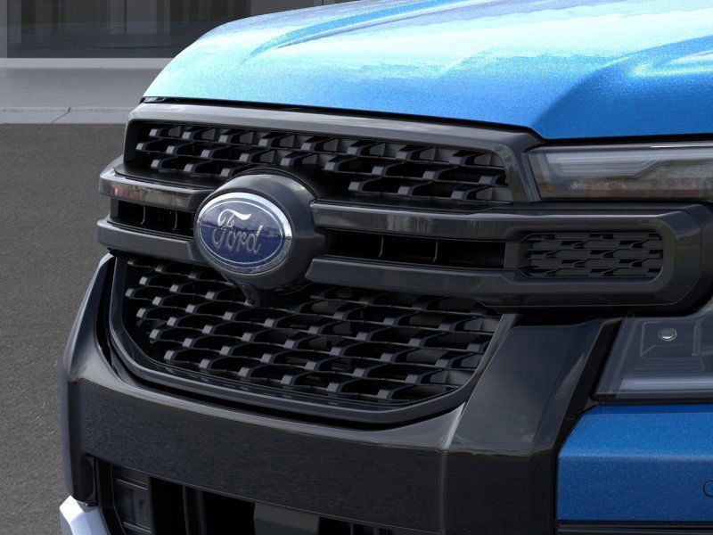 New 2025 Blue Ford Lariat image 18