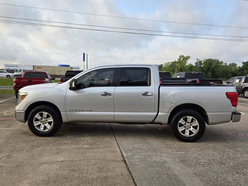 2018 Nissan Titan SV - 6