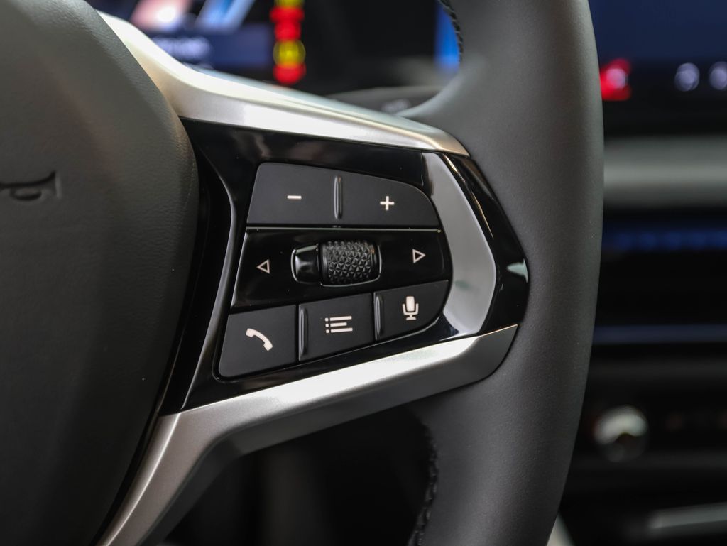 Thumbnail: 2025 BMW i4 - 13