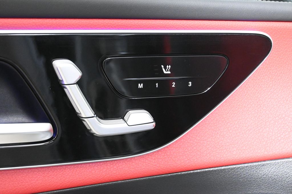 2025 Mercedes-Benz GLC 300 22