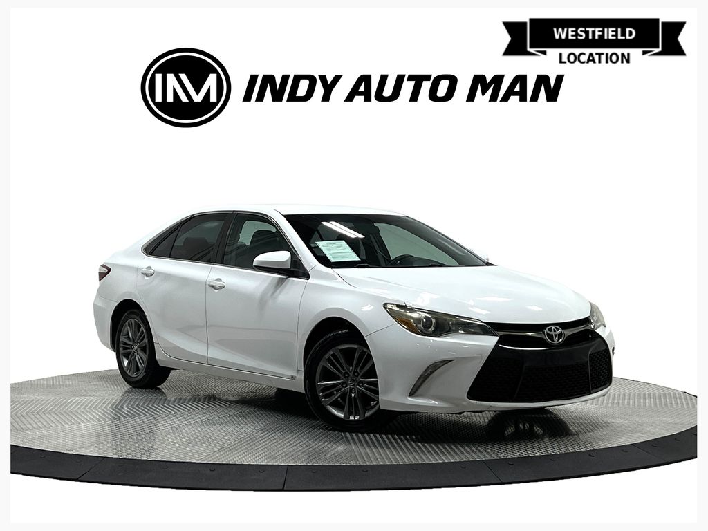 Super White 2016 Toyota Camry Sedan Front-Wheel Drive 6-Speed Automatic