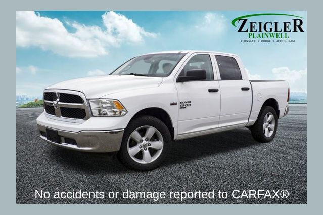 2022 RAM 1500 Classic SLT Crew Cab 4WD