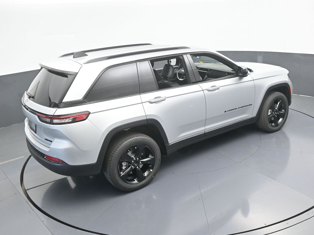 New 2025 Silver Zynith Jeep Limited image 46
