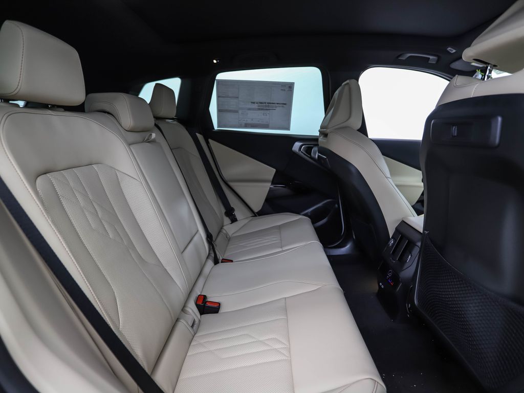 Thumbnail: 2026 BMW X3 - 25