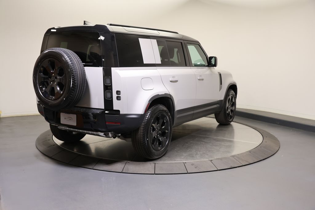 Thumbnail: 2026 Land Rover Defender - 5
