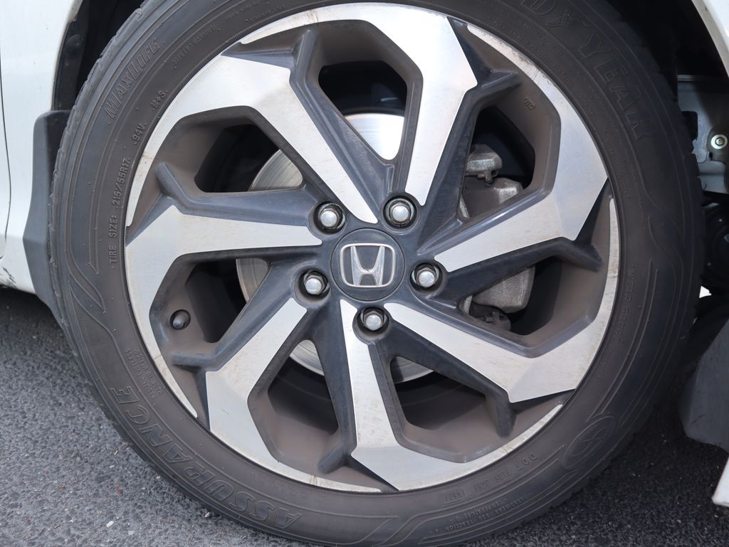 Thumbnail: 2016 Honda Accord - 16