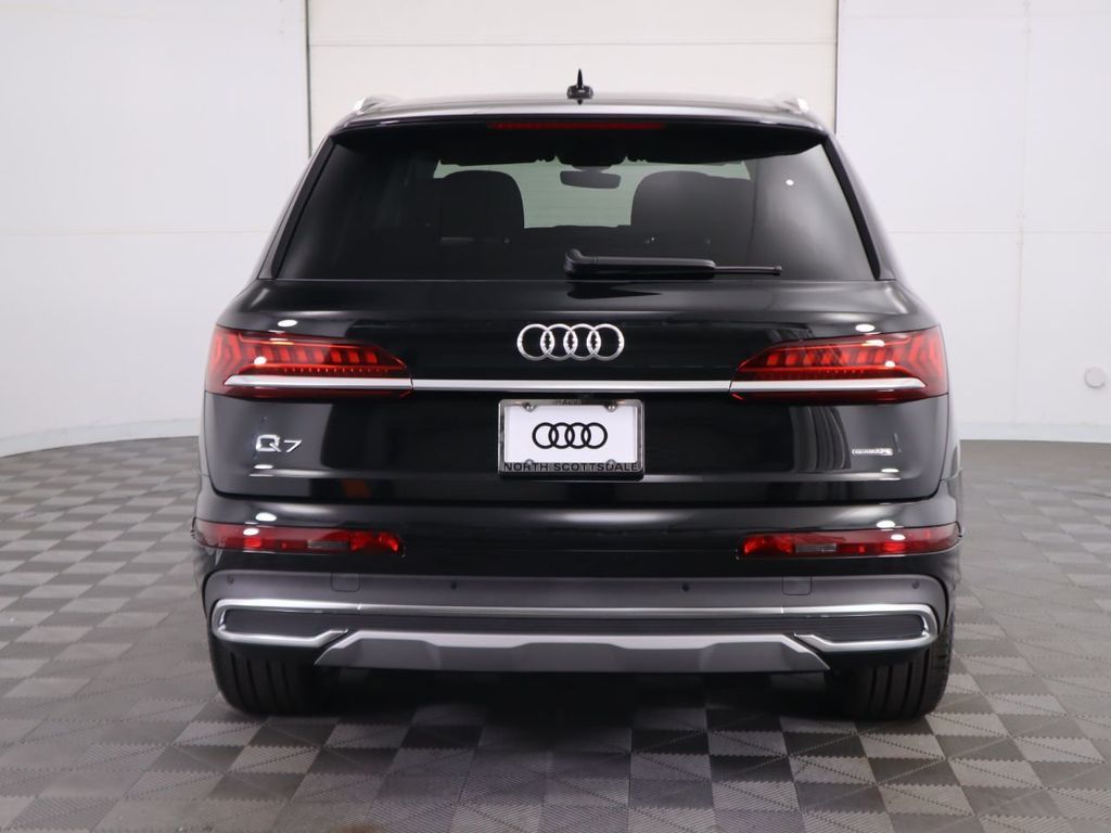 2023 Audi Q7  7