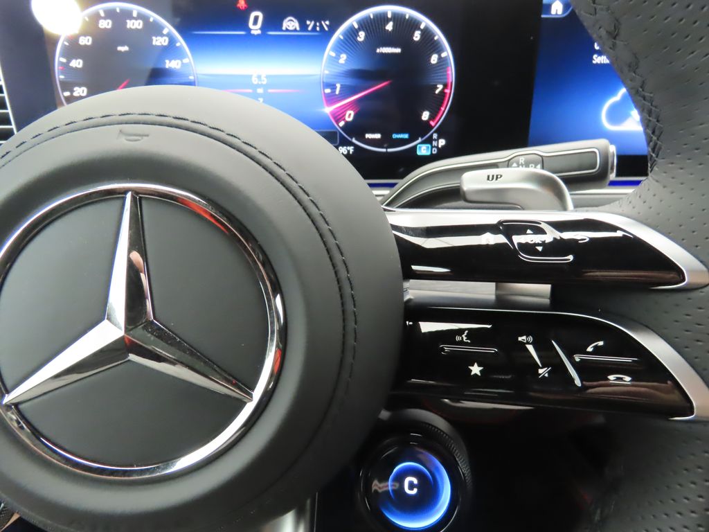 Thumbnail: 2026 Mercedes-Benz GLE - 12