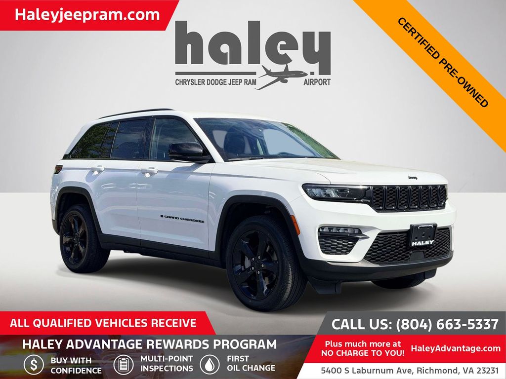 Bright White Clearcoat 2023 Jeep Grand Cherokee SUV / Crossover Four-Wheel Drive 8-Speed Automatic