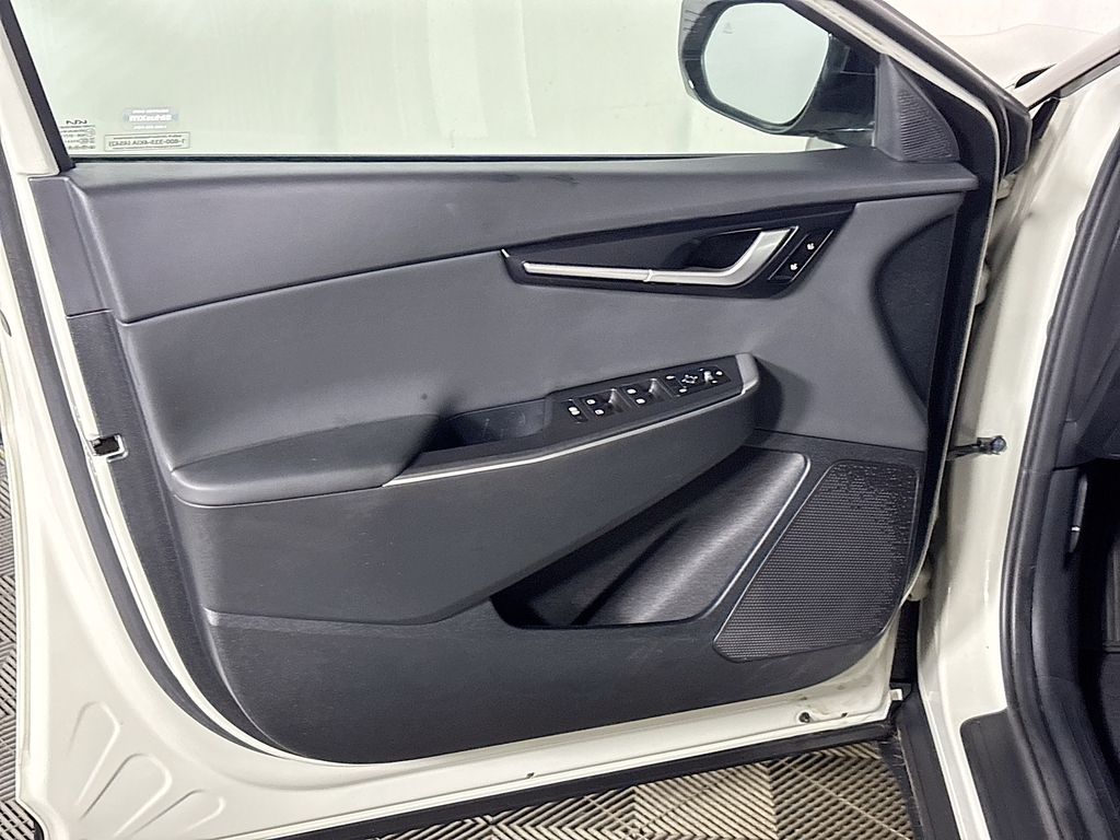2024 Kia EV6 Light