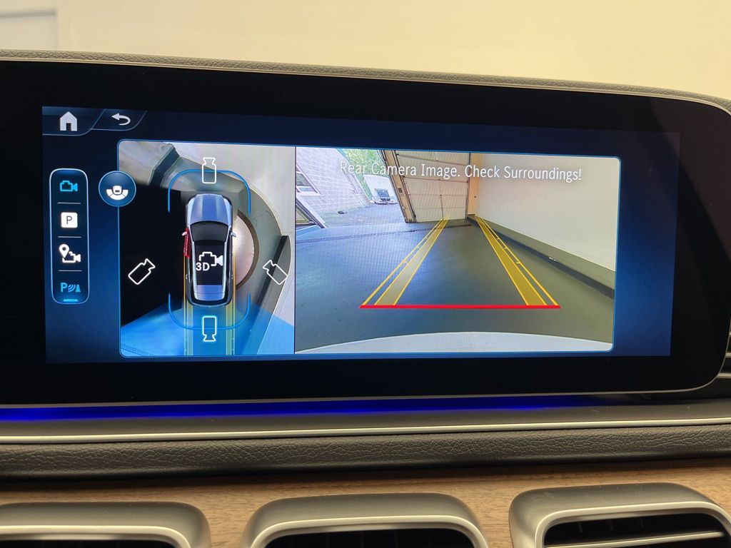 Thumbnail: 2026 Mercedes-Benz GLE - 18