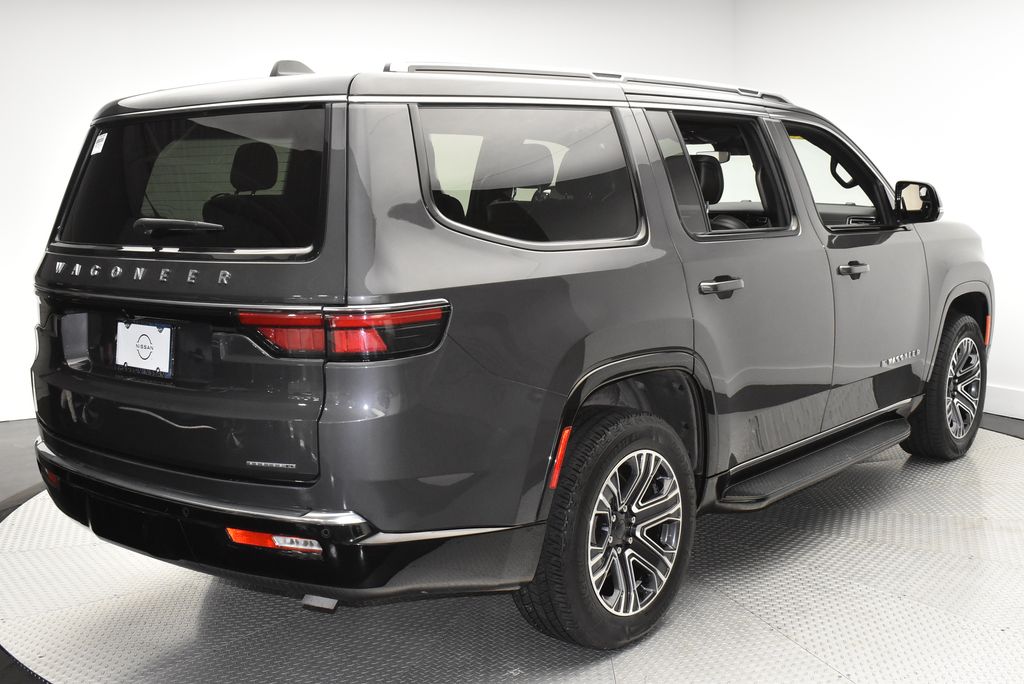 Thumbnail: 2024 Jeep Wagoneer - 5