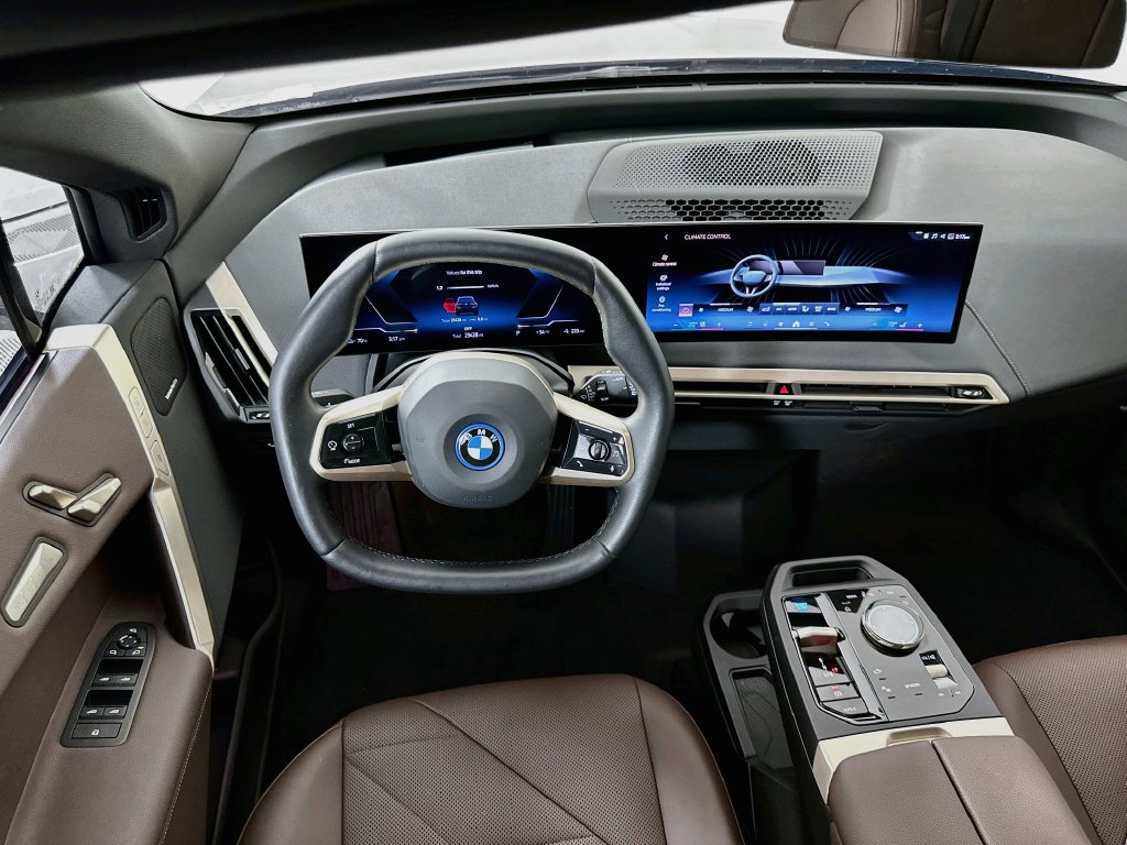 Thumbnail: 2024 BMW iX - 22