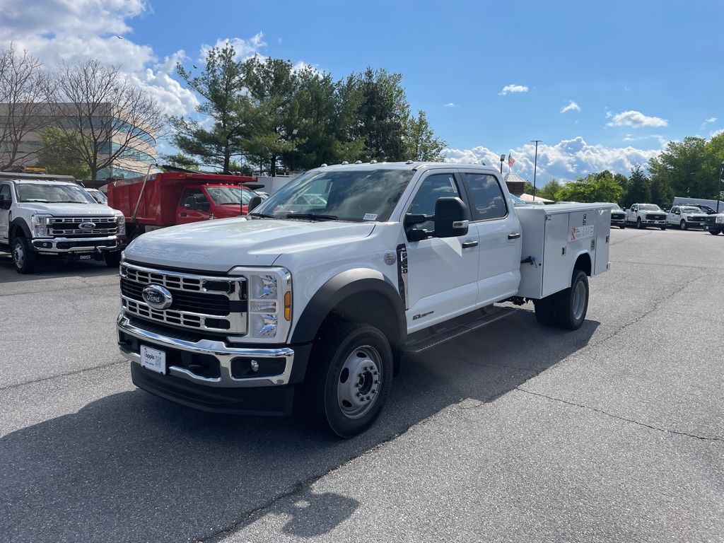 2026 Ford F-450 XL 4x4 Crew Cab 179-In DRW's photo