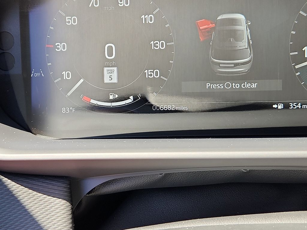 Thumbnail: 2026 Land Rover Discovery - 21